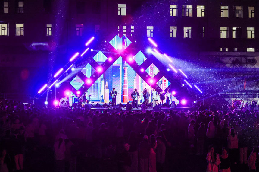 西安学校音乐节舞台搭建